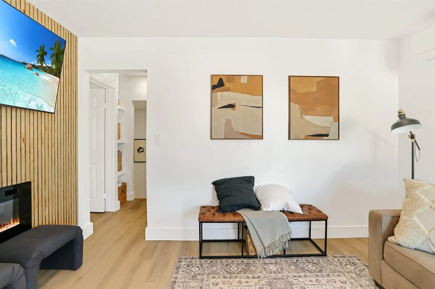 3 bed, 2.0 bath, 925 sqft, $7,233 — Photo 4