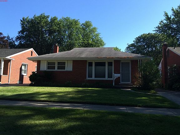 5th image of 15686 Ryland St