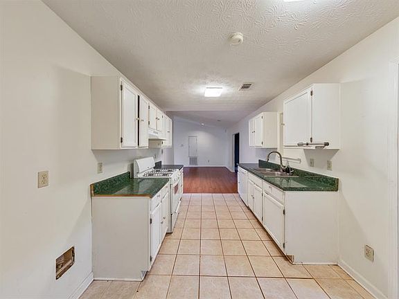 4th image of 3594 Mill Creek Trl SW