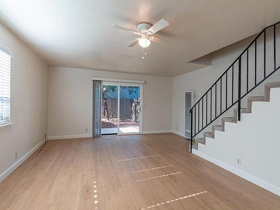5th image of 407 Raymond Ave #A