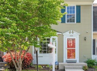 12620 Monarch Ct, Woodbridge, VA 22192