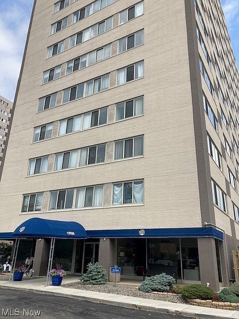 1st image of 12520 Edgewater Dr APT 703