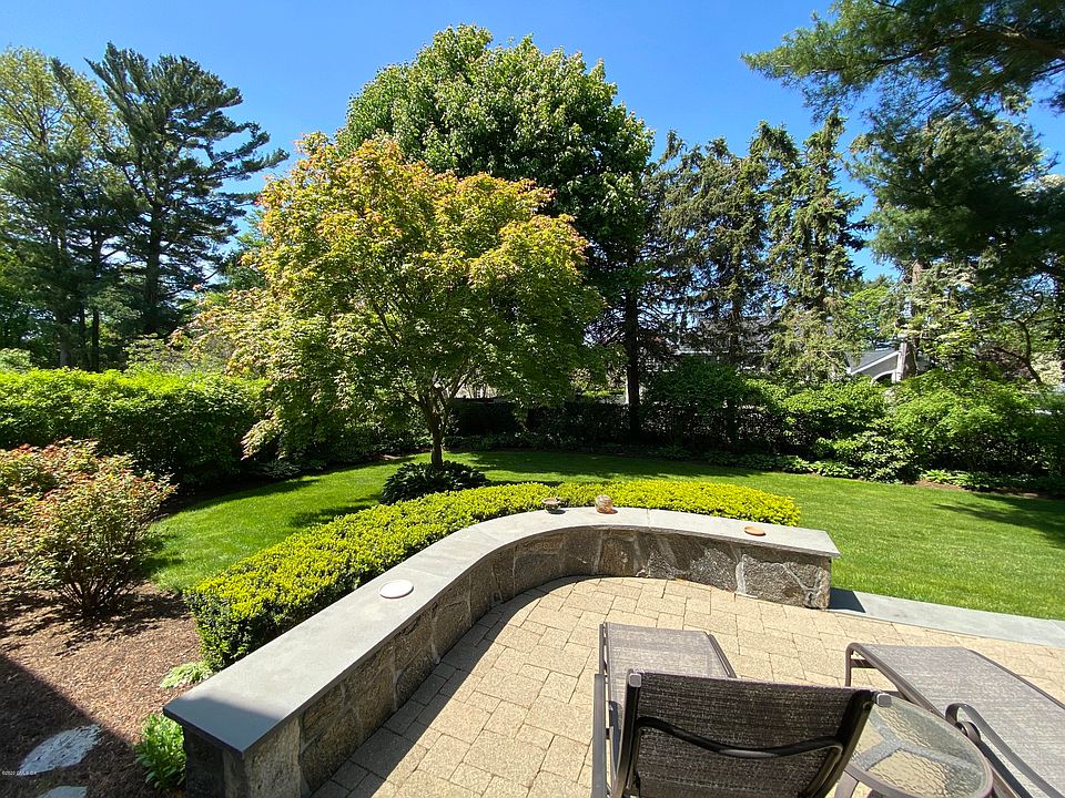 2nd image of 29 Westcott Rd