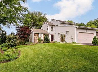 10 Scotch Pine Rd, Newark, DE 19711