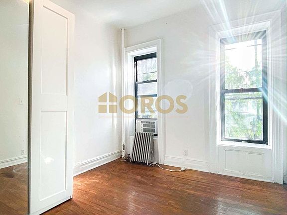 2nd image of 26 Grand St APT 5