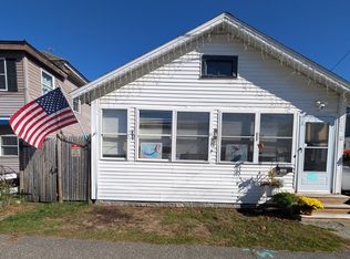 12 Kentville Ter, Hampton, NH 03842