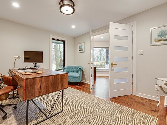 4th image of 344 E Witchwood Ln