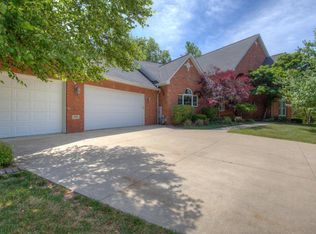 800 Hopp Hollow Dr, Alton, IL 62002