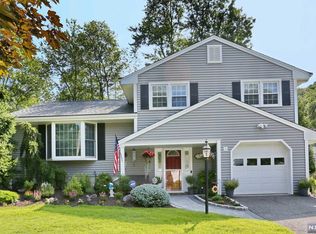 64 Burlington St, Norwood, NJ 07648