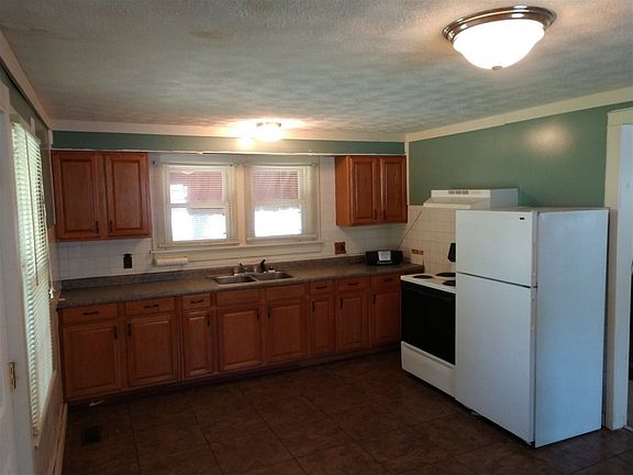 4th image of 2029 Vermont Ave