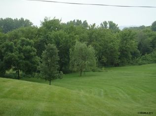 Miller Rd, Dubuque, IA 52003