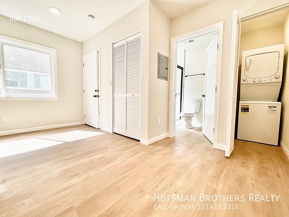 3rd image of 3740 Westwood Blvd #4