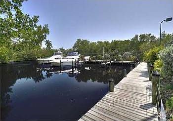 4th image of 9555 Old Cutler Ln