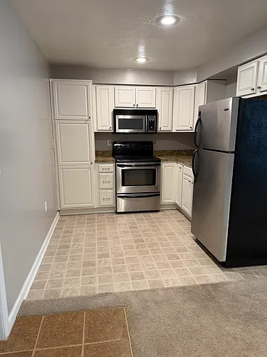 295 Maple Dr Photo 1