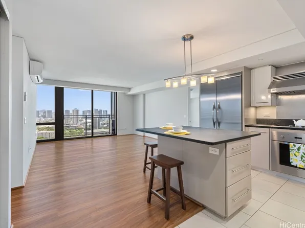 1200 Queen Emma St APT 3207, Honolulu, HI 96813