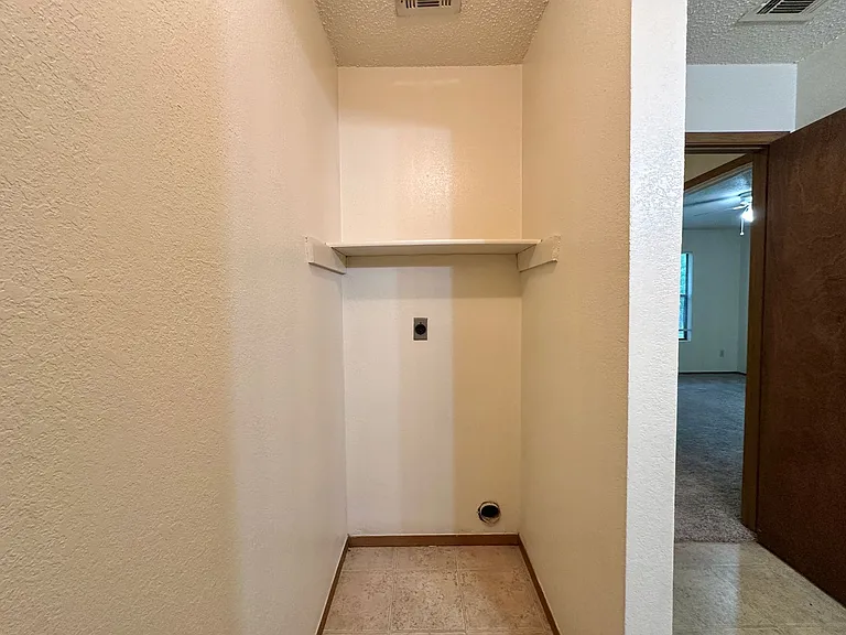 2707 Taft St — Photo 22