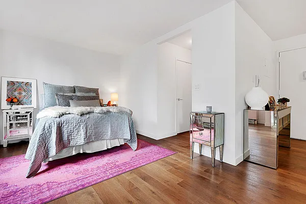 Rented by Cooper & Cooper Real Estate | media 11