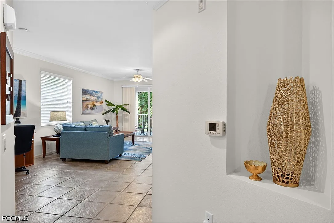 3 bed, 2.0 bath, 1306 sqft, $3,500 — Photo 3