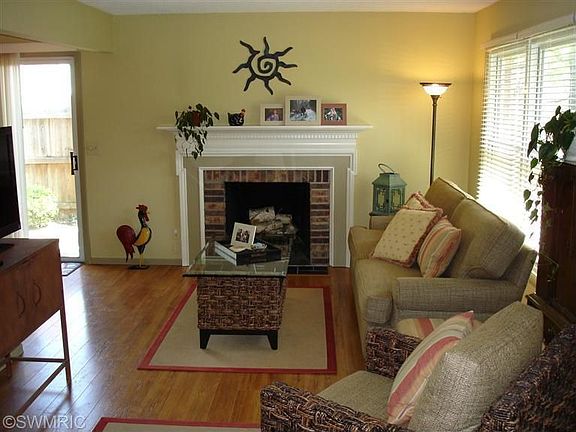 2nd image of 2602 Cherrywood Ct