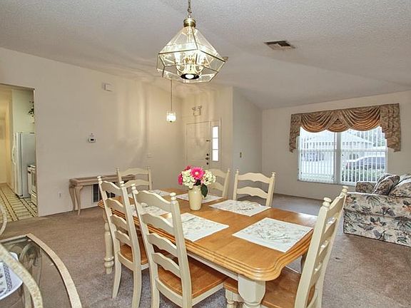 2nd image of 2646 Chatham Cir
