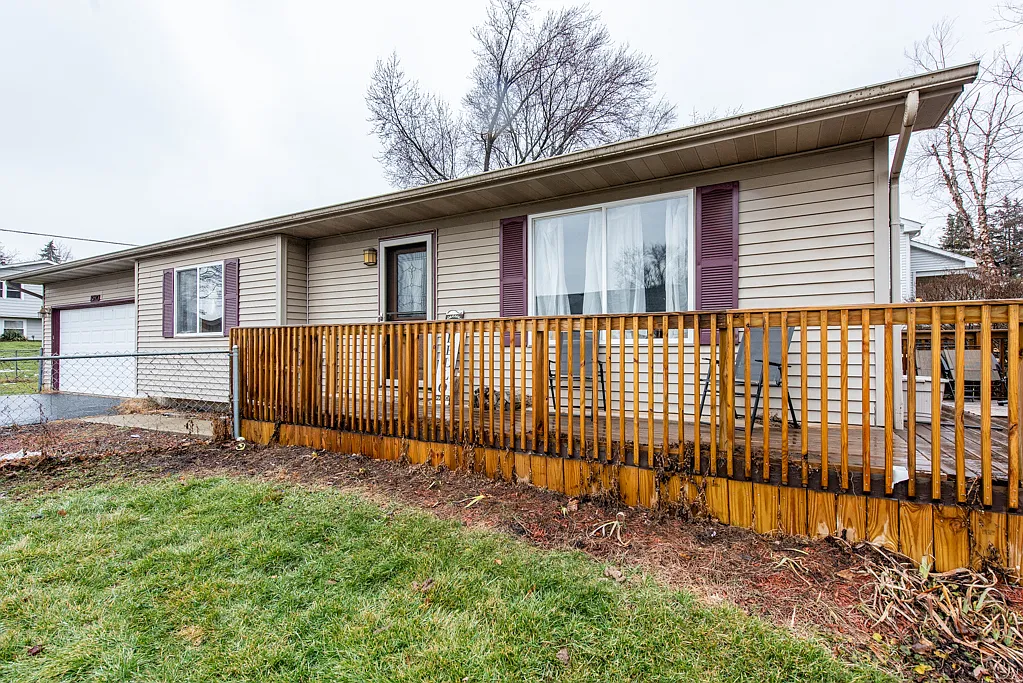 25174 W Academy Ct photo 1