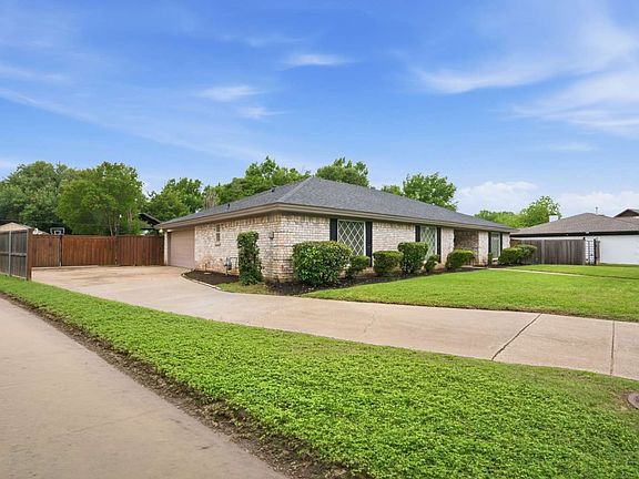 4th image of 1705 Louella Ct