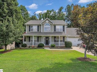 455 Gibbs Village Ln, Wellford, SC 29385