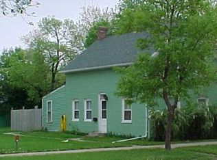 610 Broadway Ave, Yankton, SD 57078