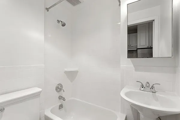 Rented by Halstead Real Estate | media 32