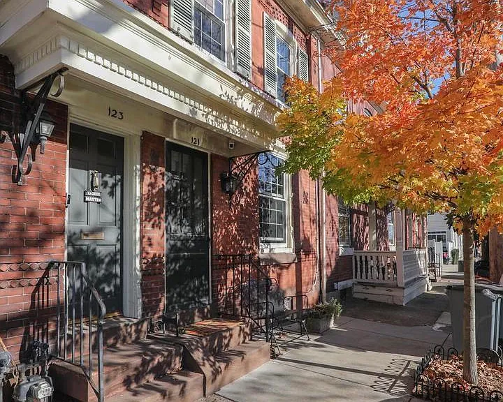 121 Mulberry St — Photo 2