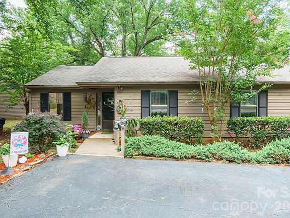 2nd image of 116 Cedar Holw