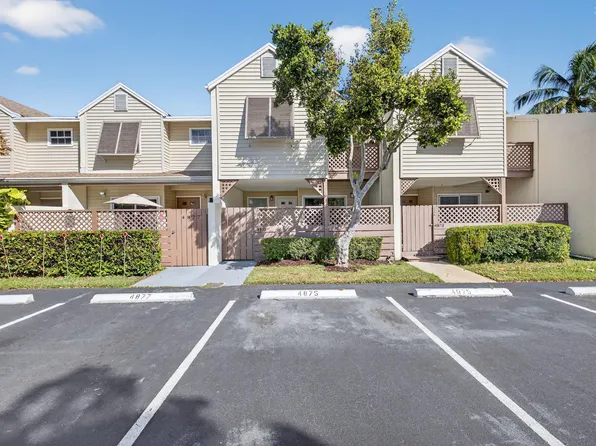 4875 N Hemingway Circle, Margate, FL 33063