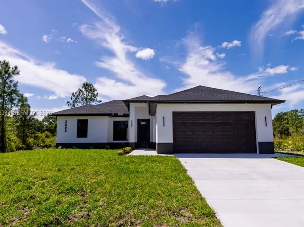 3505 57th St, Lehigh Acres, FL 33971