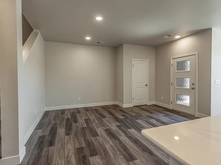5748 Stone Fly Dr — Photo 18