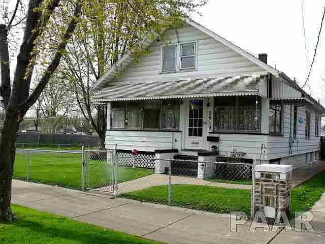 2619 W Marquette Ave photo 1