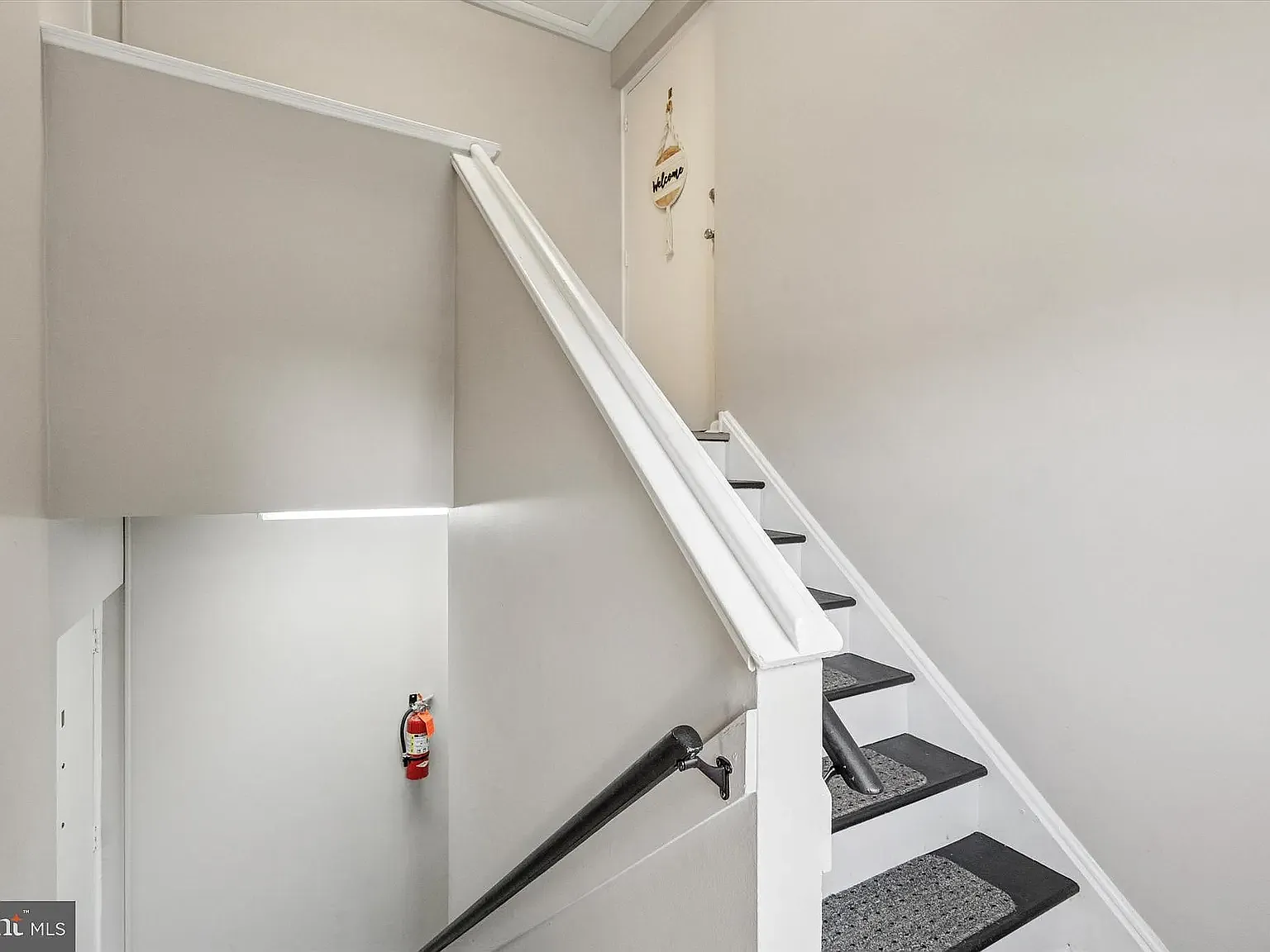 2 bed, 925 sqft, $1,850 — Photo 2