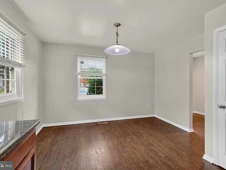 15063 Cherrydale Dr — Photo 7