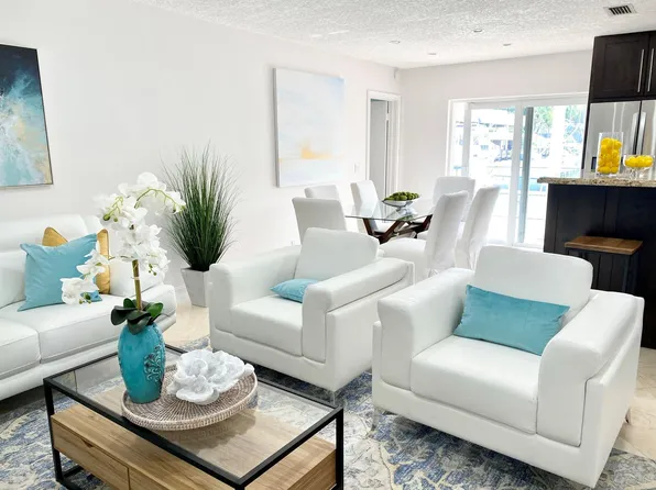 800 Glouchester St, Boca Raton, FL 33487