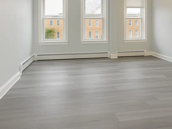 396 Woodlawn Avenue image 7 of 20