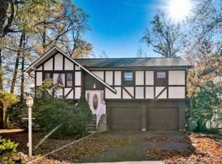 39 McKinley St, Edison, NJ 08820