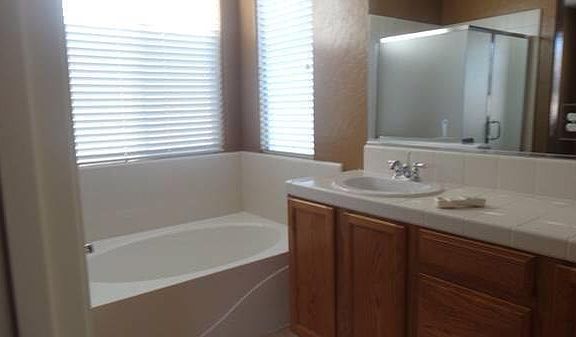 5th image of 1783 W Bella Oaks Way