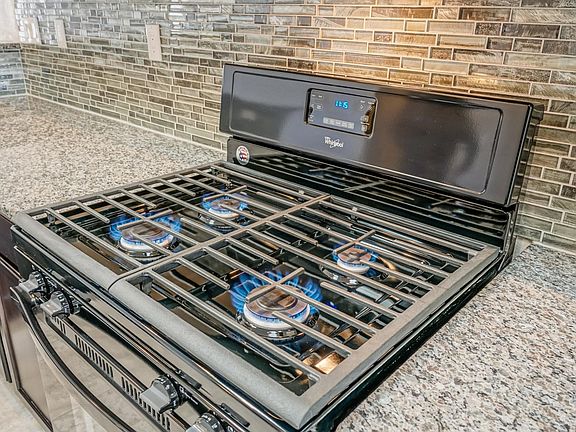 Kitchen - Harriet Paradise View