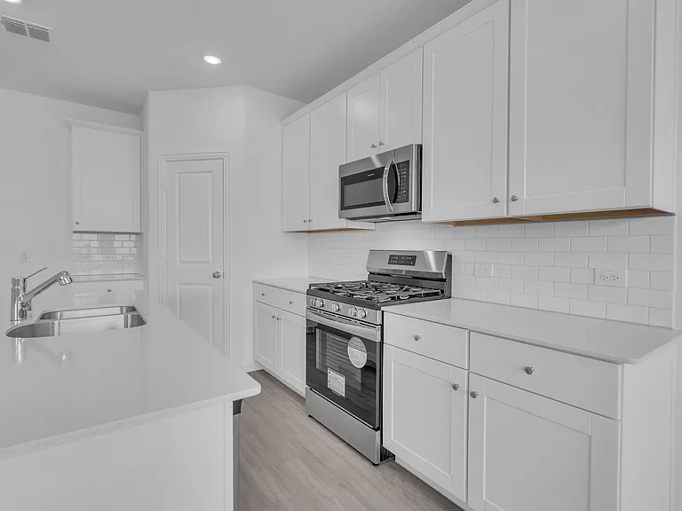 1309 Lazy Grove Dr — Photo 9