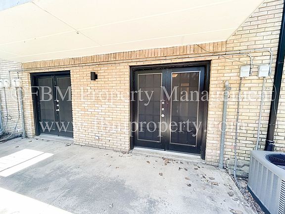 3rd image of 510 W Marvin Ave #111