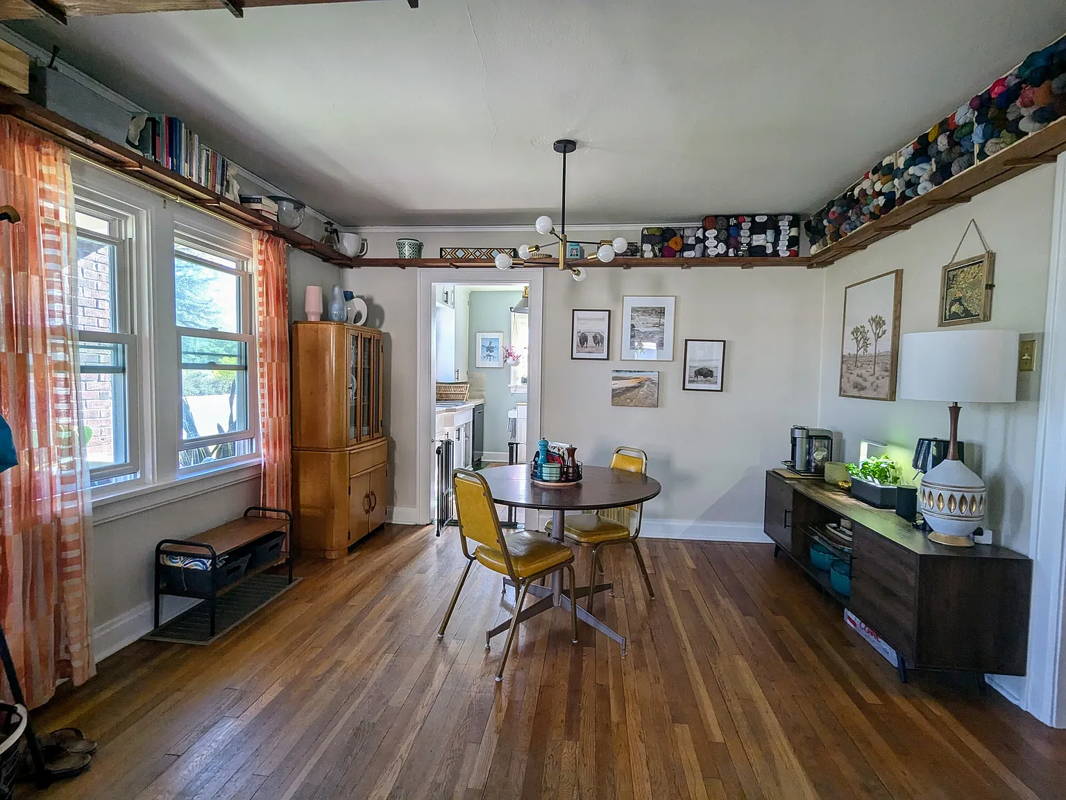 2 bed, 936 sqft, $1,400 — Photo 2