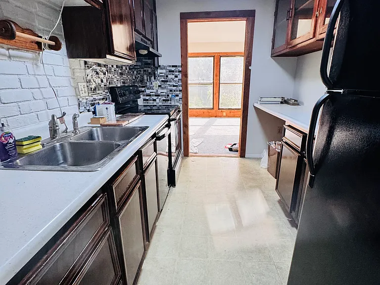 8709 Scarsdale Blvd — Photo 7