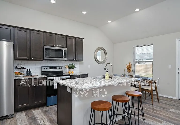 252 Rabbit Run St — Photo 14
