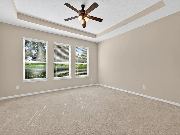 3637 NW 56th Ave — Photo 27