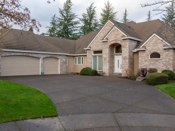 1755 NW Troon Ct, McMinnville, OR 97128