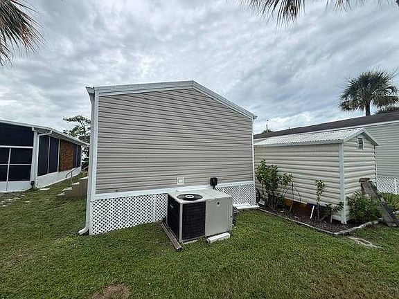 4th image of 81 Mark Allen Dr